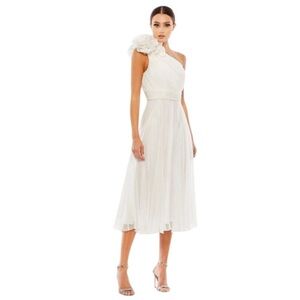 MAC DUGGAL Dress Size 6 Evening Gown NWT Ivory White Rosette One Shoulder Midi